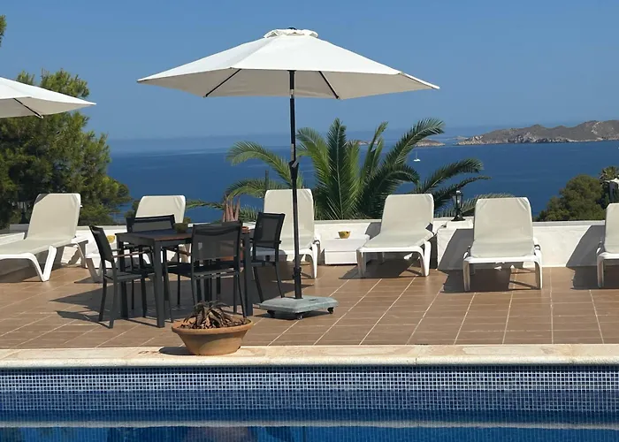 Hostal Cala Moli